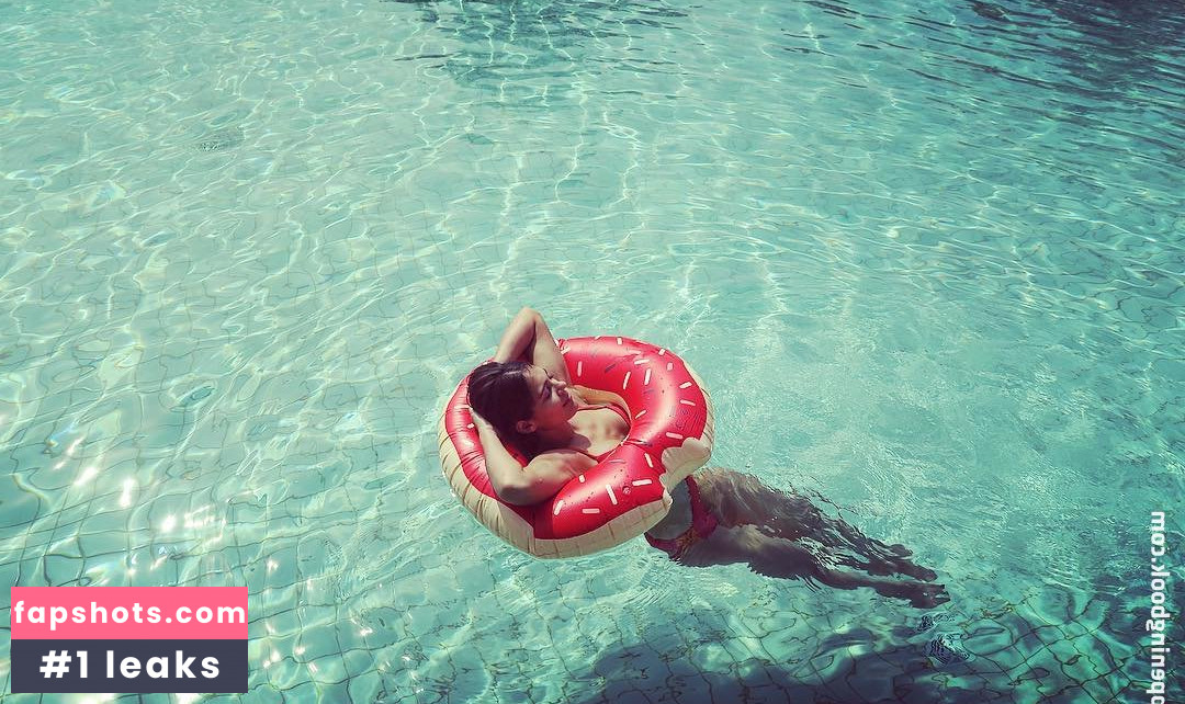 Nilam Farooq nude babe gallery