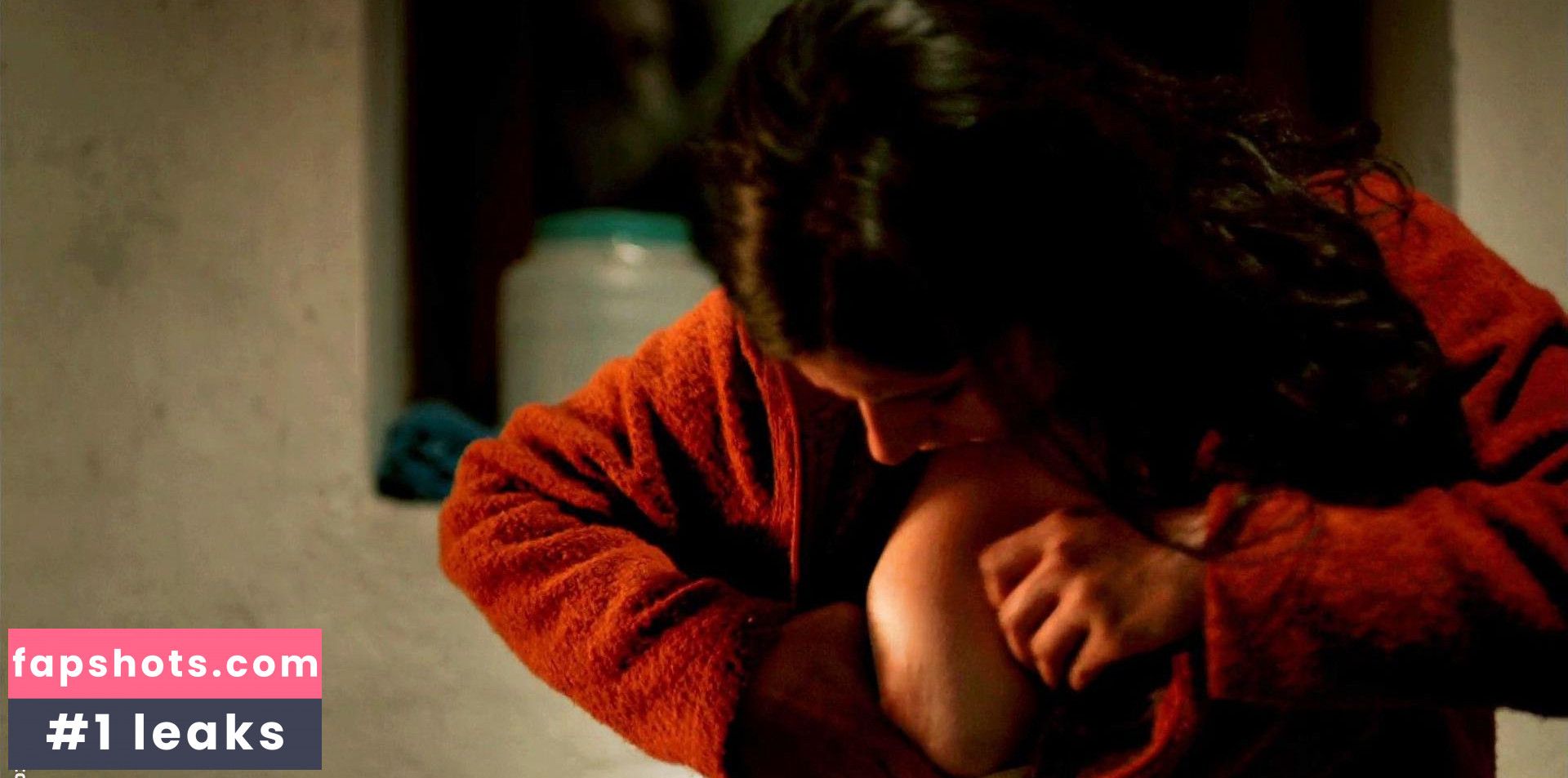 Nilay Erdonmez gallery photo #2