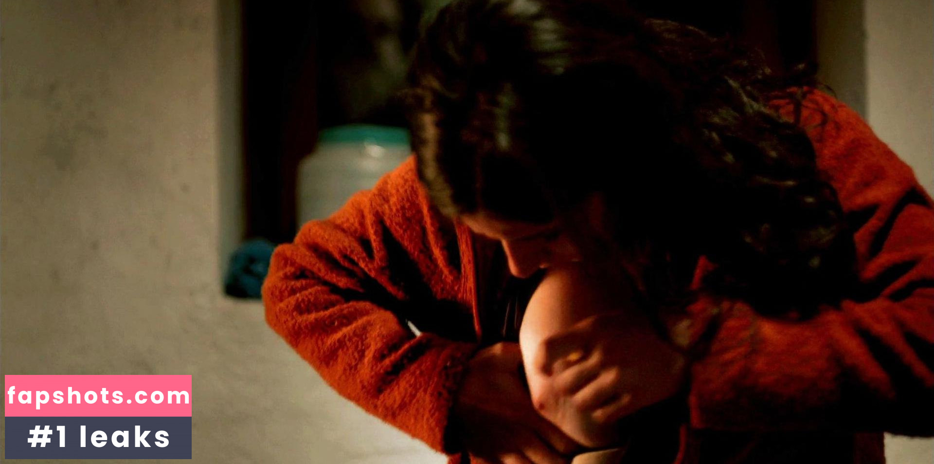 Nilay Erdonmez gallery photo #10