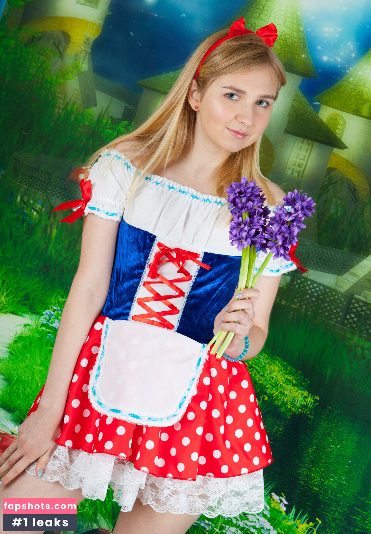 Nimfa gallery photo #29