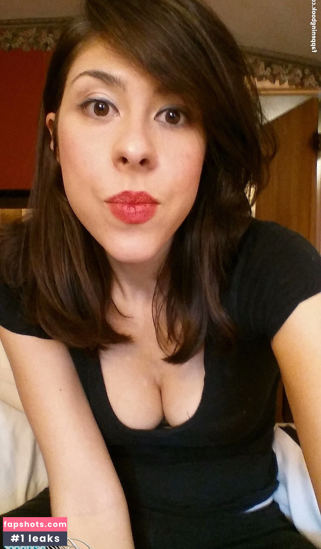 Nina 1987 Nude Leaks OnlyFans Photos #37 - LeakJerk