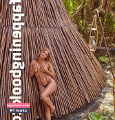 Nina Agdal gallery photo #1016