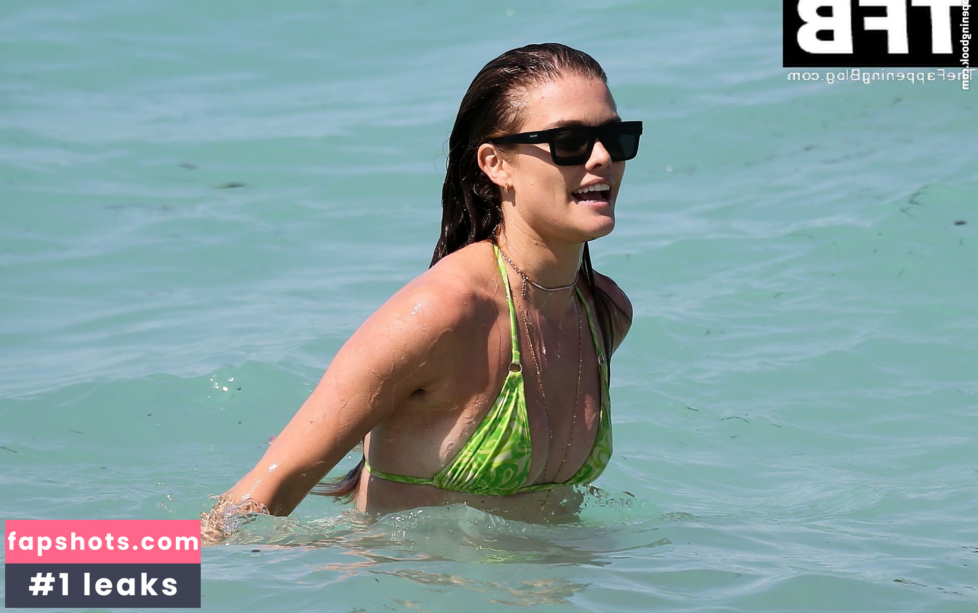 Nina Agdal gallery photo #1040