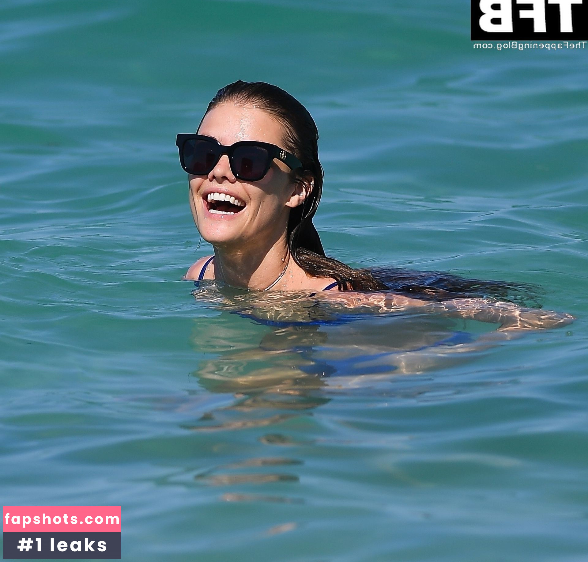 Nina Agdal gallery photo #1113