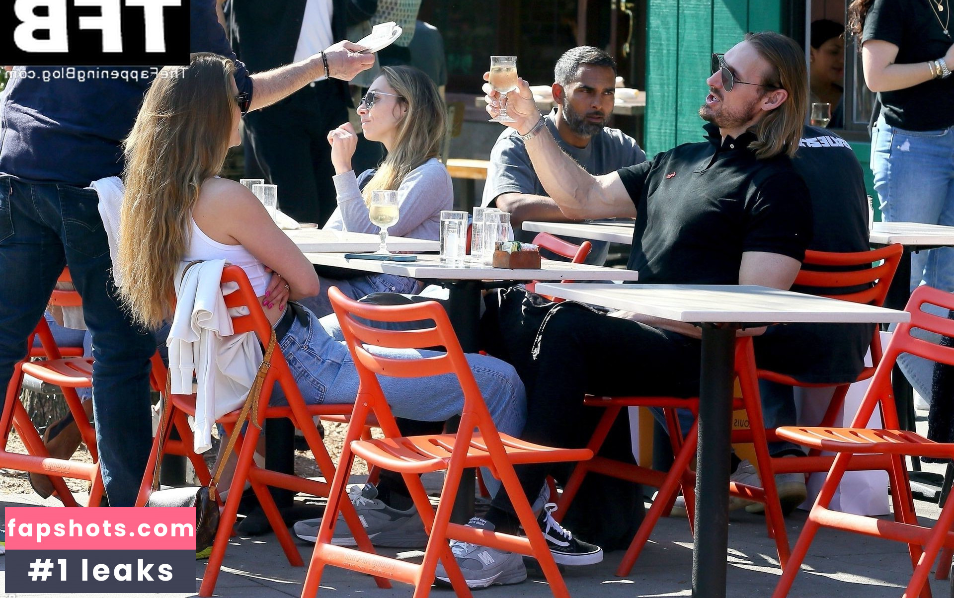 Nina Agdal gallery photo #1143