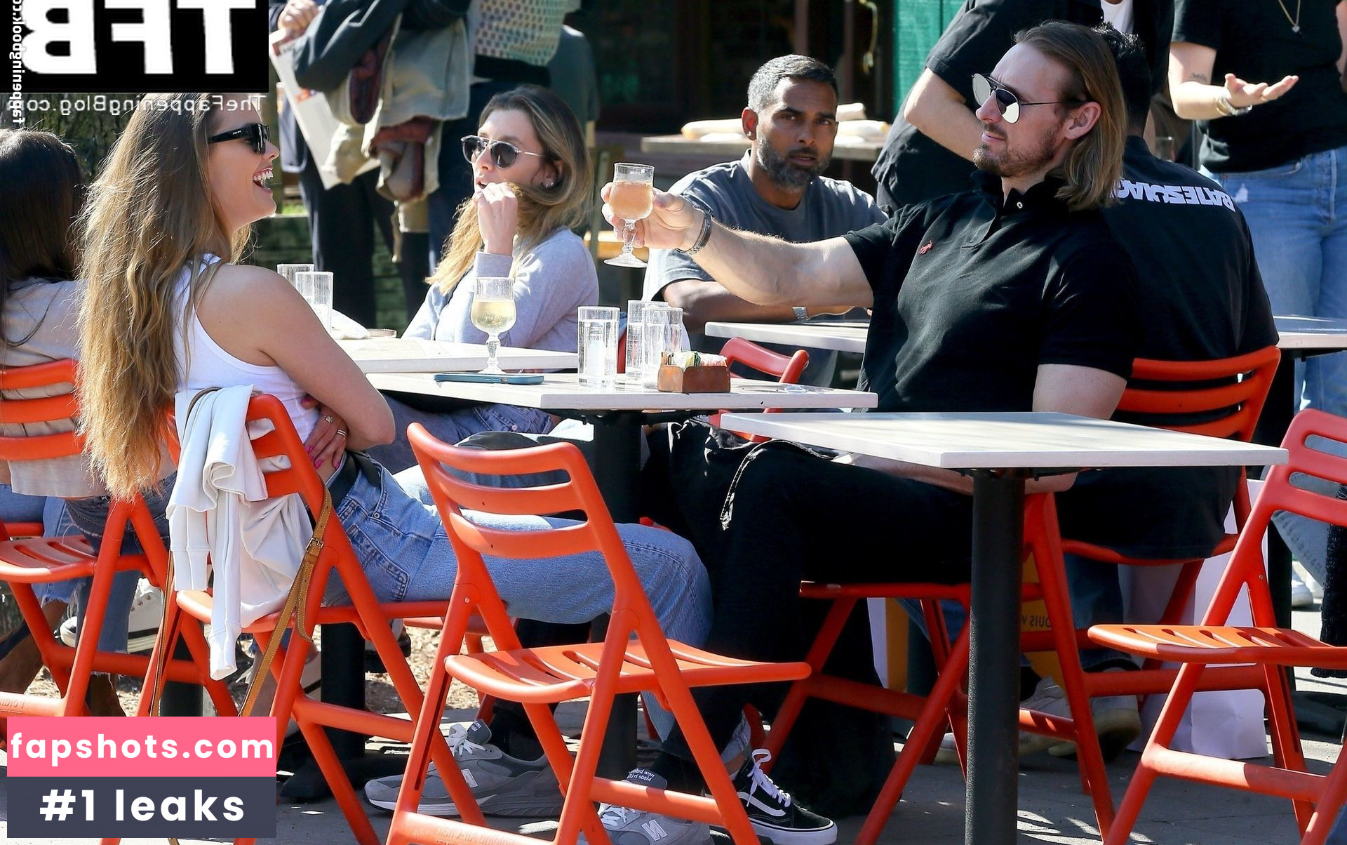 Nina Agdal gallery photo #1145