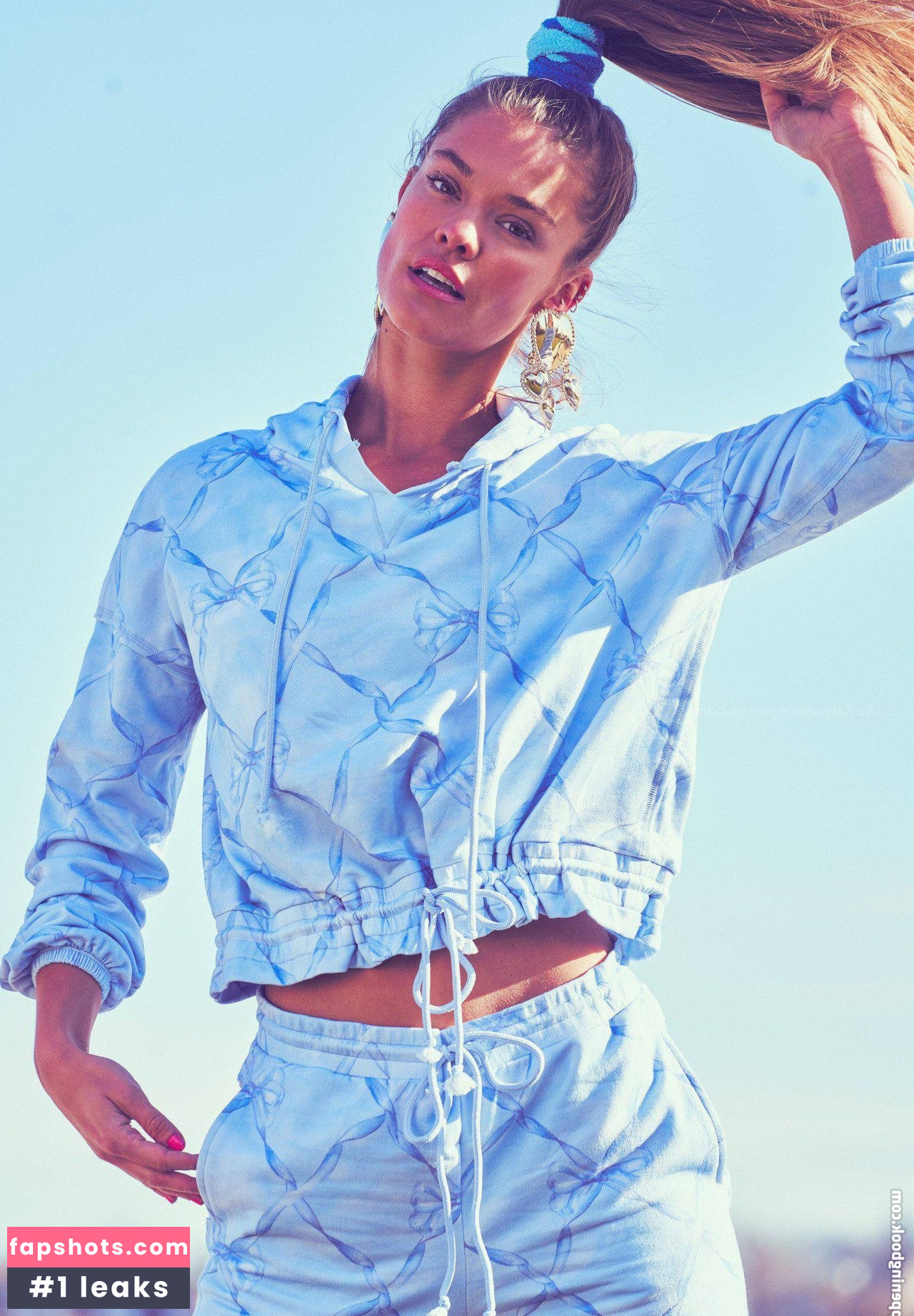 Nina Agdal gallery photo #1233