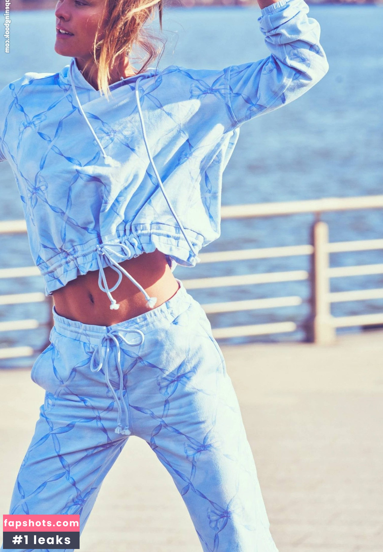 Nina Agdal gallery photo #1235