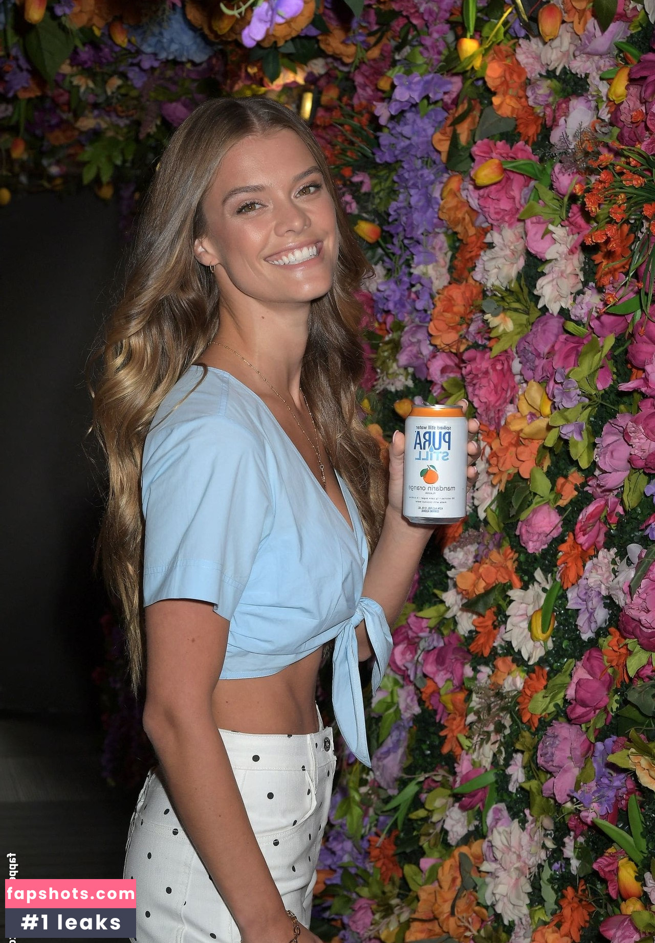 Nina Agdal gallery photo #1386