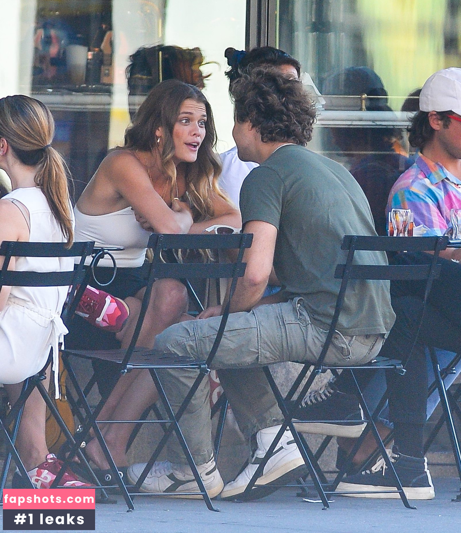 Nina Agdal gallery photo #1411