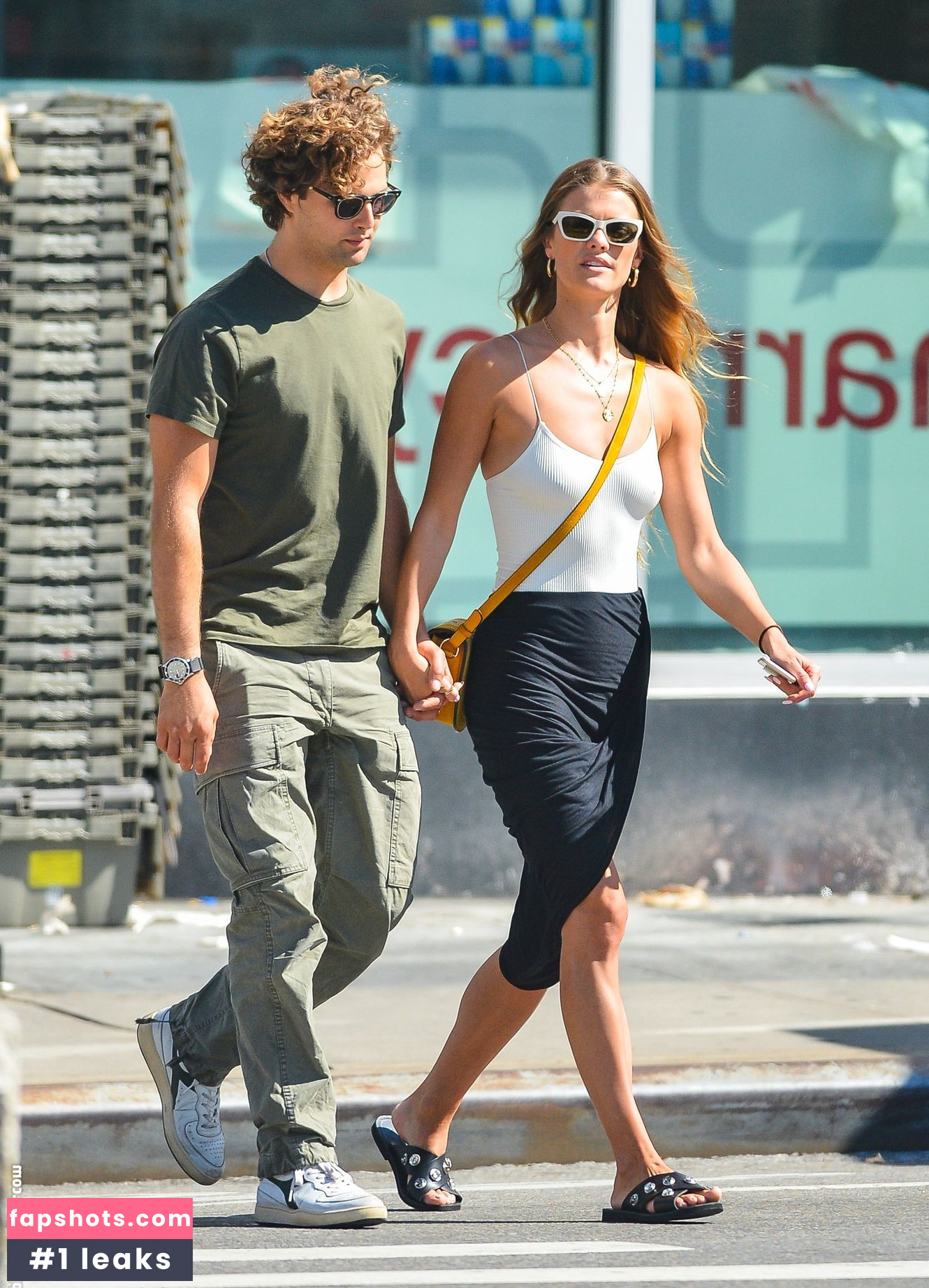 Nina Agdal gallery photo #1415