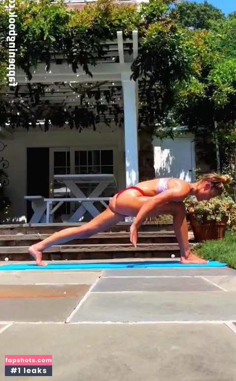 Nina Agdal gallery photo #1453