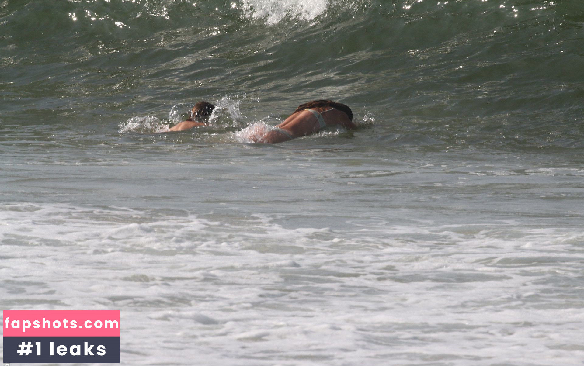 Nina Agdal gallery photo #1473