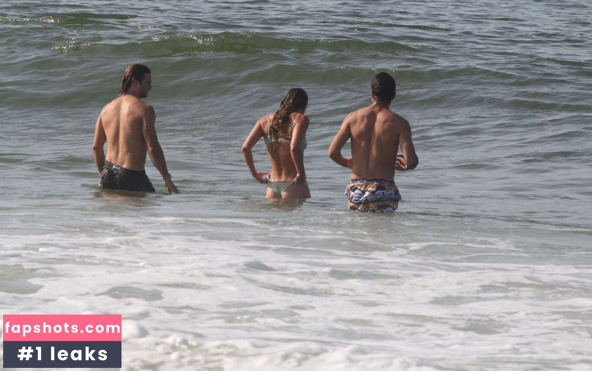 Nina Agdal gallery photo #1474