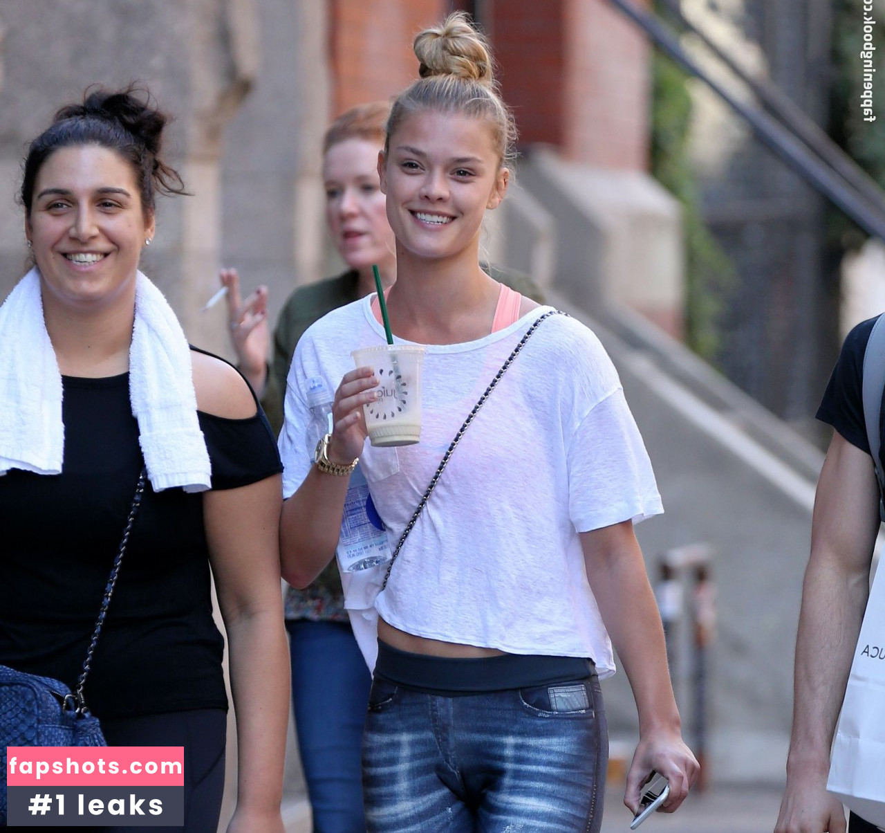 Nina Agdal gallery photo #1775