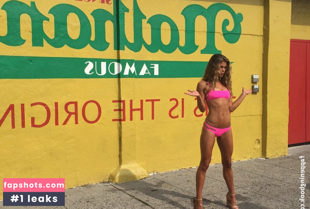 Nina Agdal gallery photo #1796