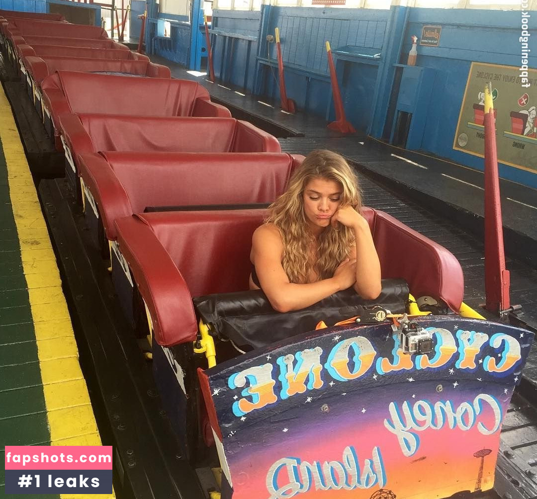 Nina Agdal gallery photo #1804