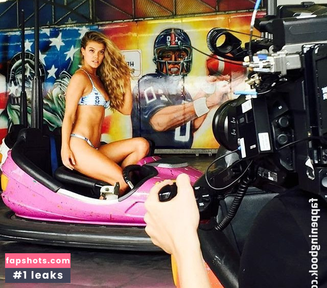 Nina Agdal gallery photo #1805