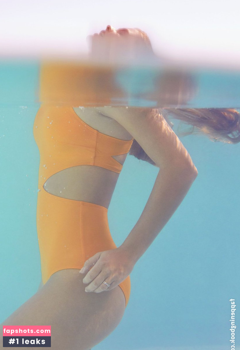 Nina Agdal Nude Leaks OnlyFans Photos #1910 - LeakJerk