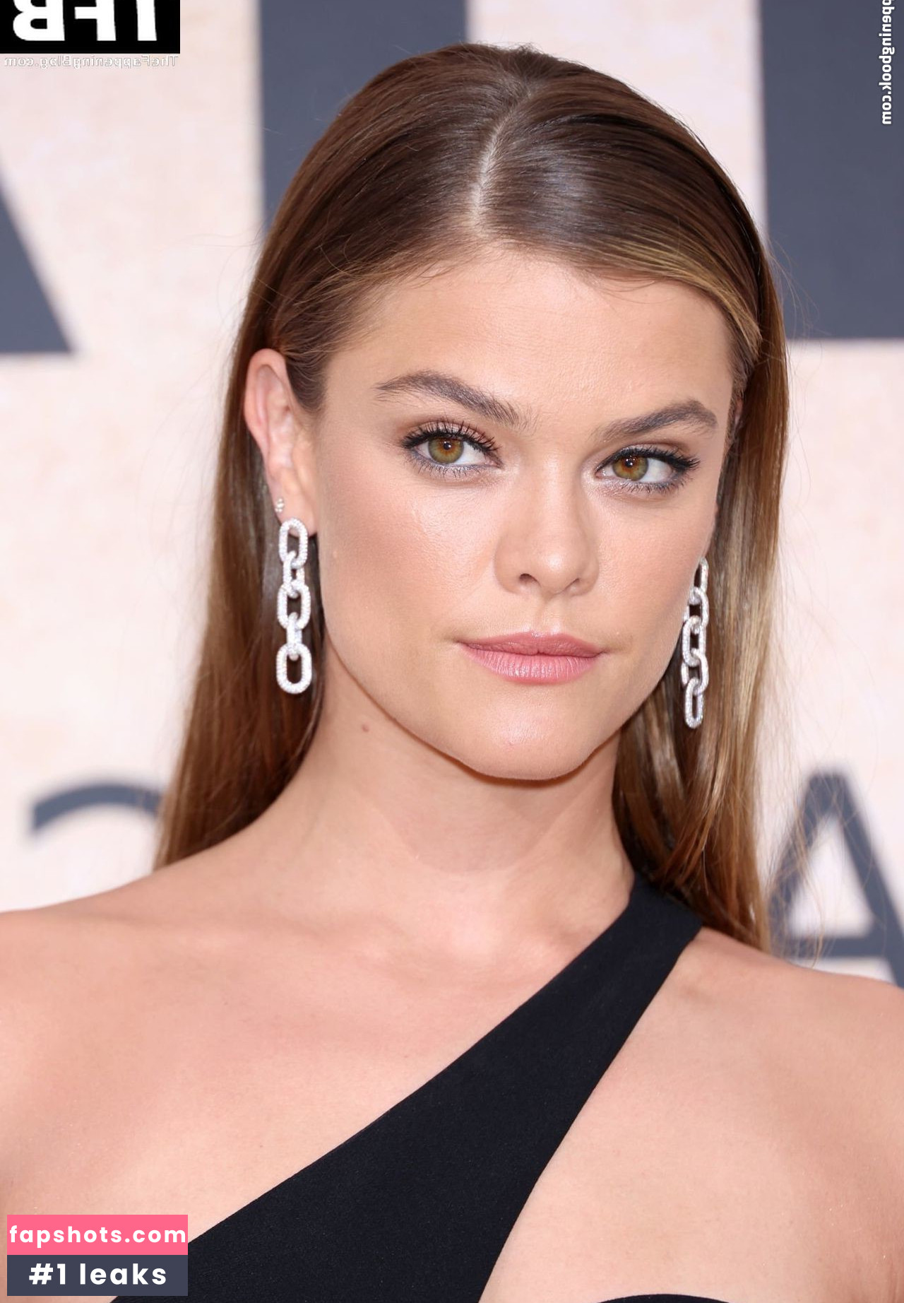 Nina Agdal gallery photo #975