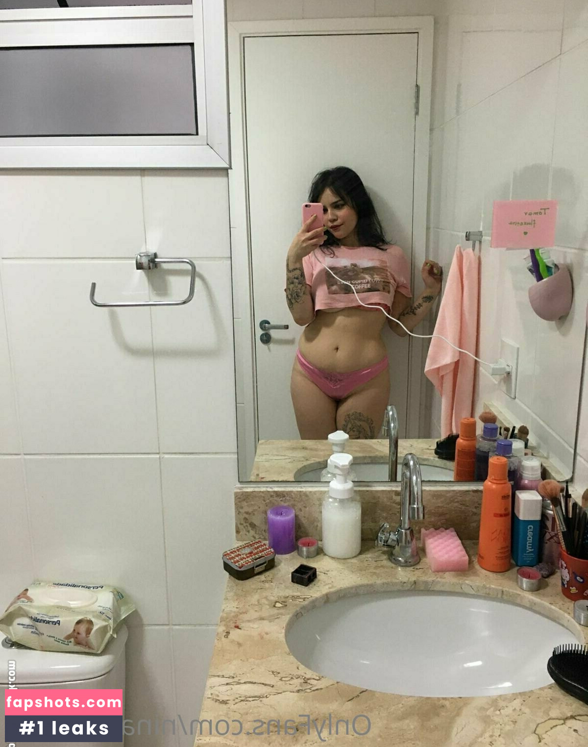 nina_celli gallery photo #28