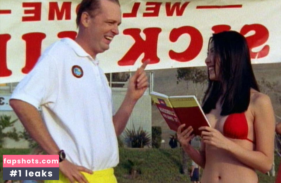 Nina Cho gallery photo #6