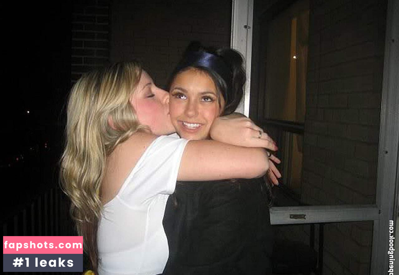 Nina Dobrev gallery photo #1183