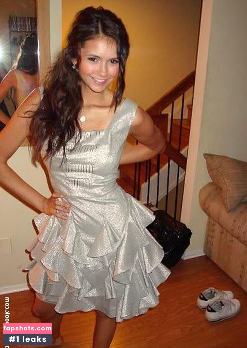 Nina Dobrev gallery photo #1188