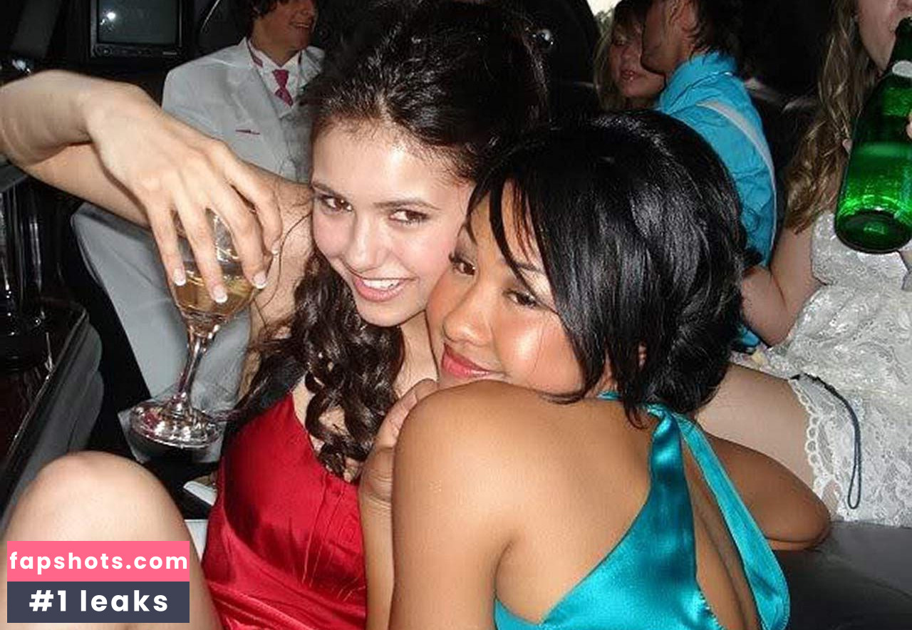 Nina Dobrev gallery photo #1190