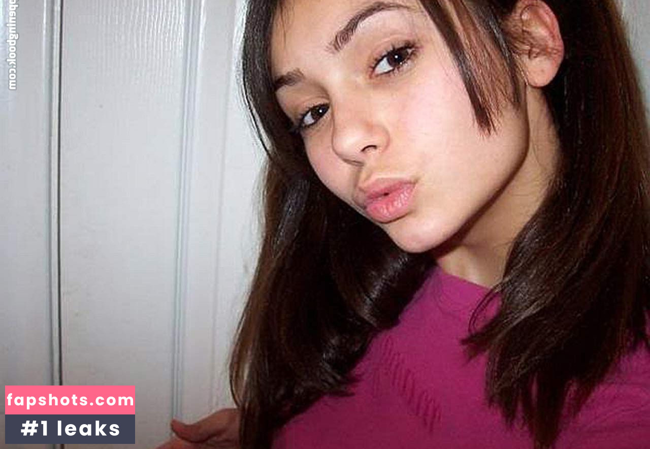 Nina Dobrev gallery photo #1216