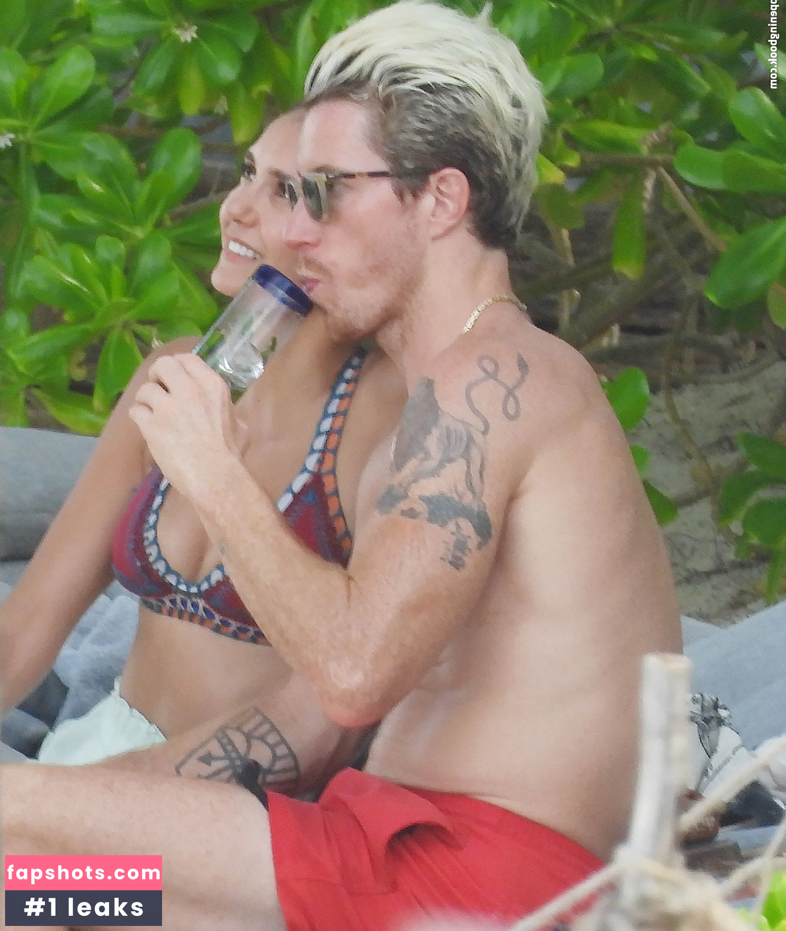 Nina Dobrev gallery photo #1281