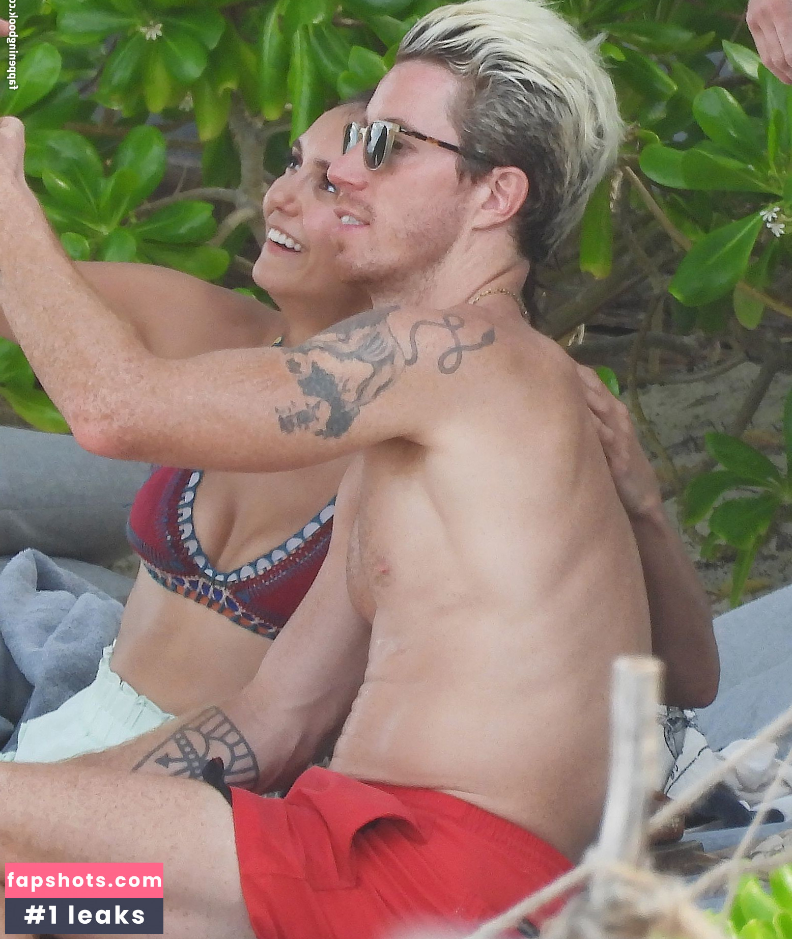 Nina Dobrev gallery photo #1284