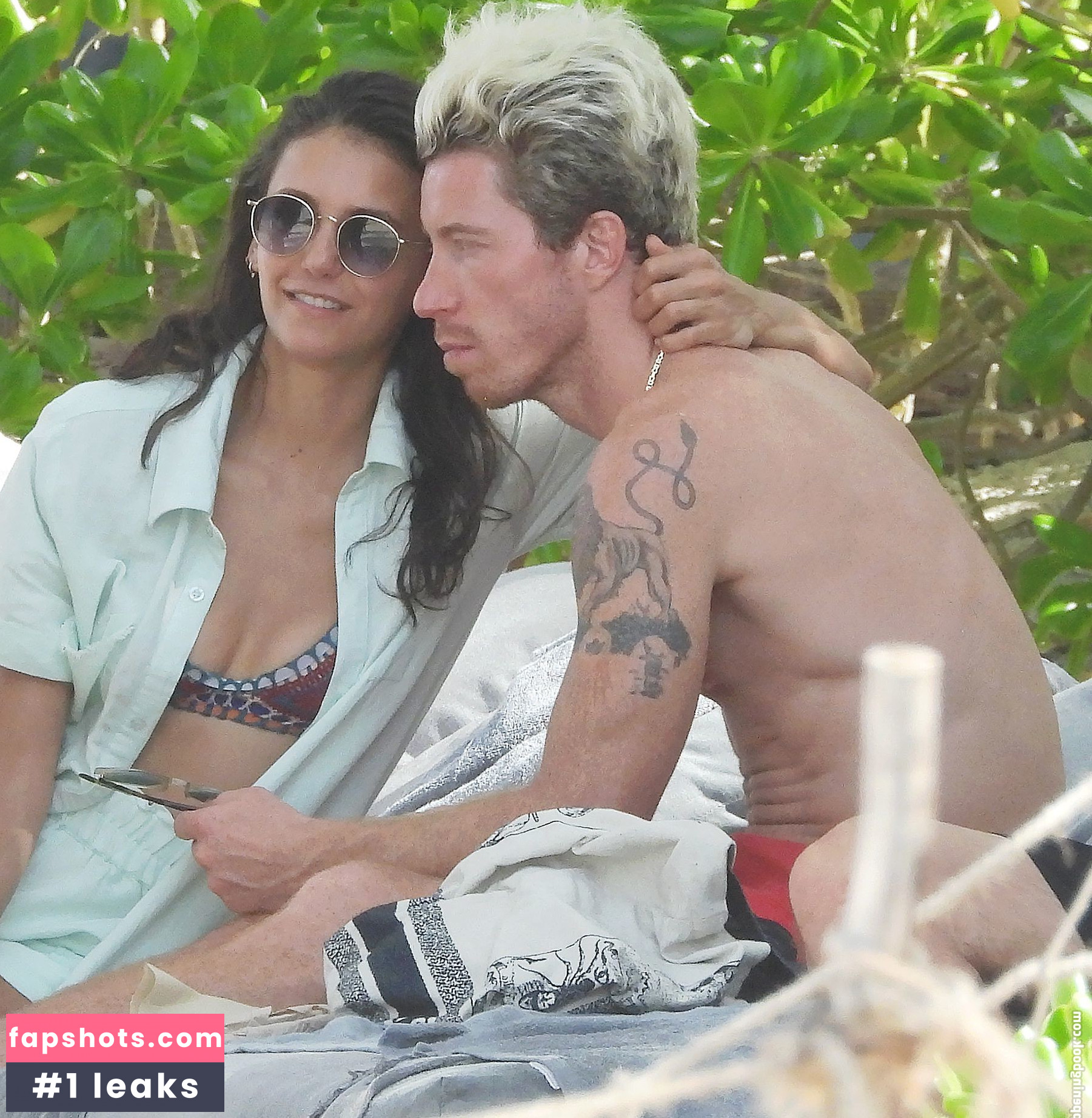 Nina Dobrev gallery photo #1290