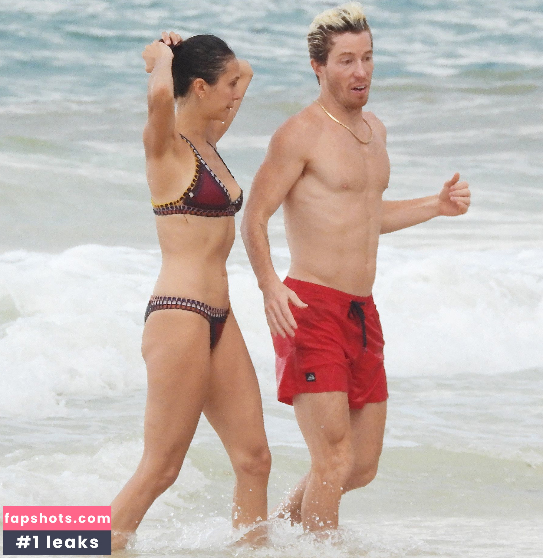 Nina Dobrev gallery photo #1340