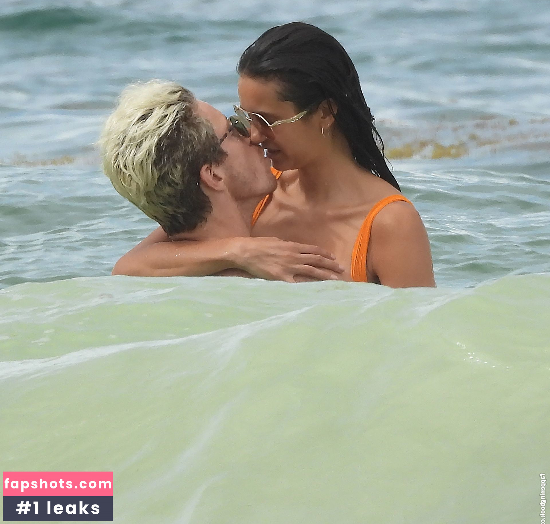 Nina Dobrev gallery photo #1397