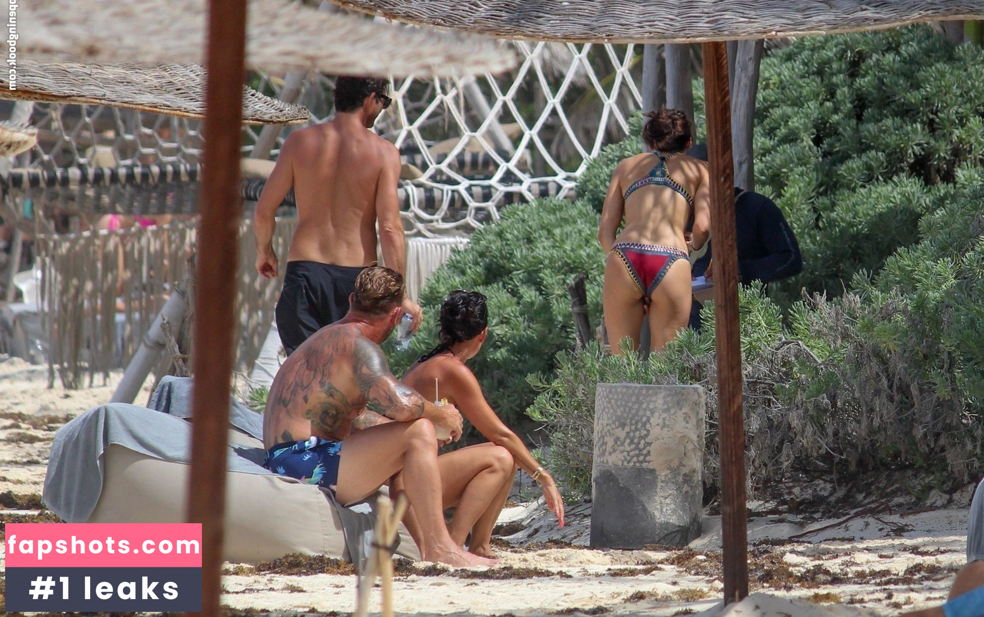 Nina Dobrev gallery photo #1433