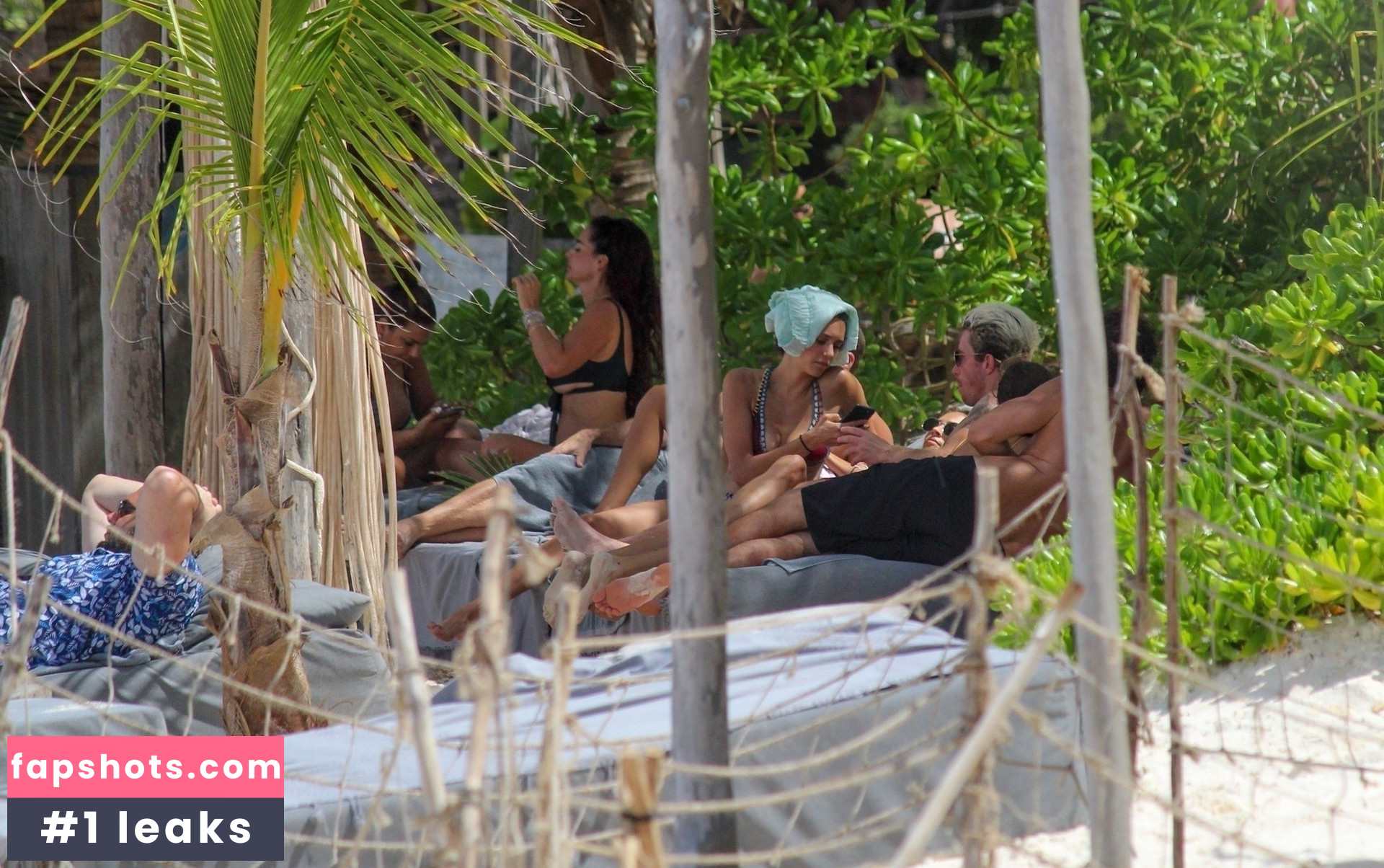 Nina Dobrev gallery photo #1438