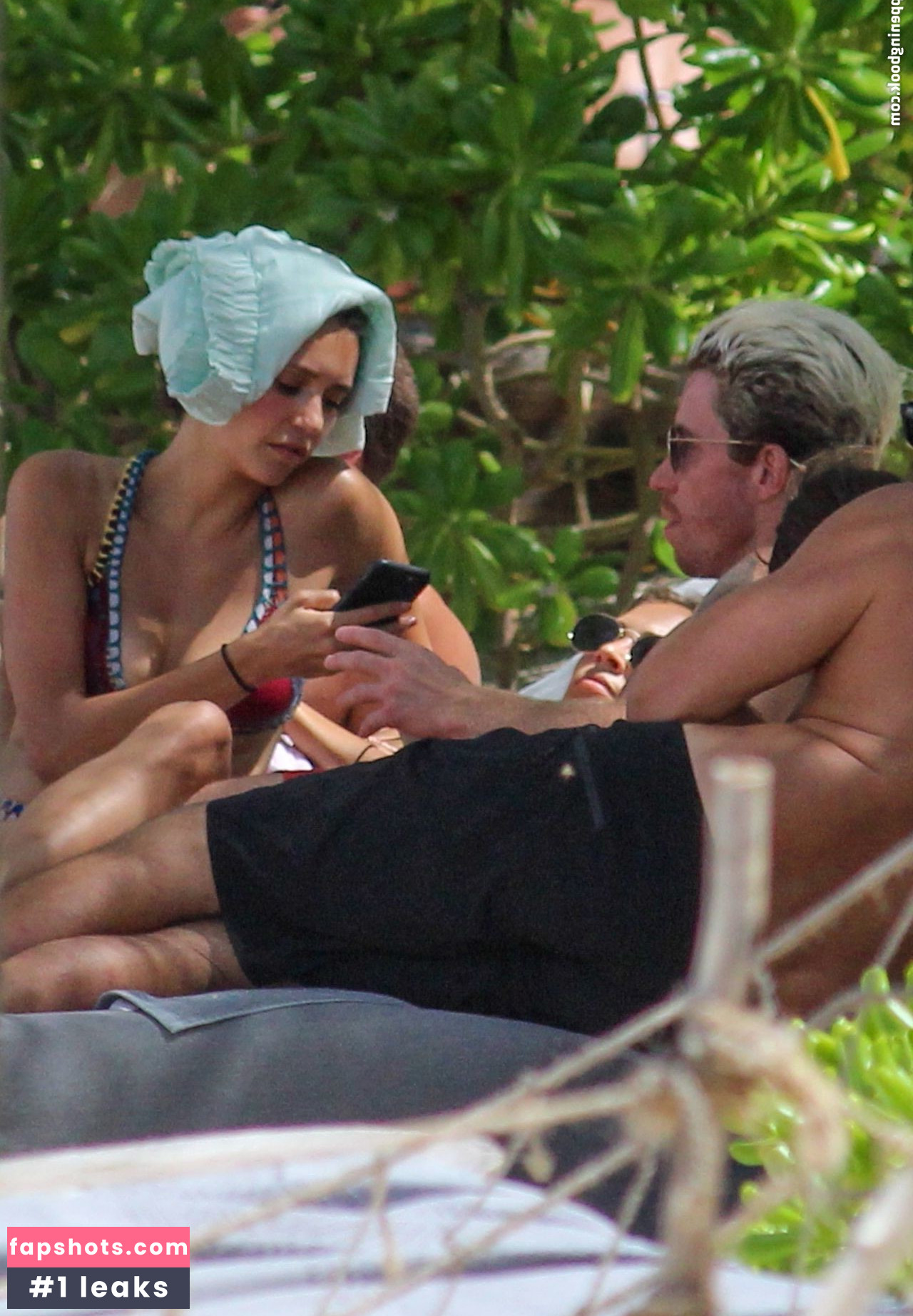 Nina Dobrev gallery photo #1457