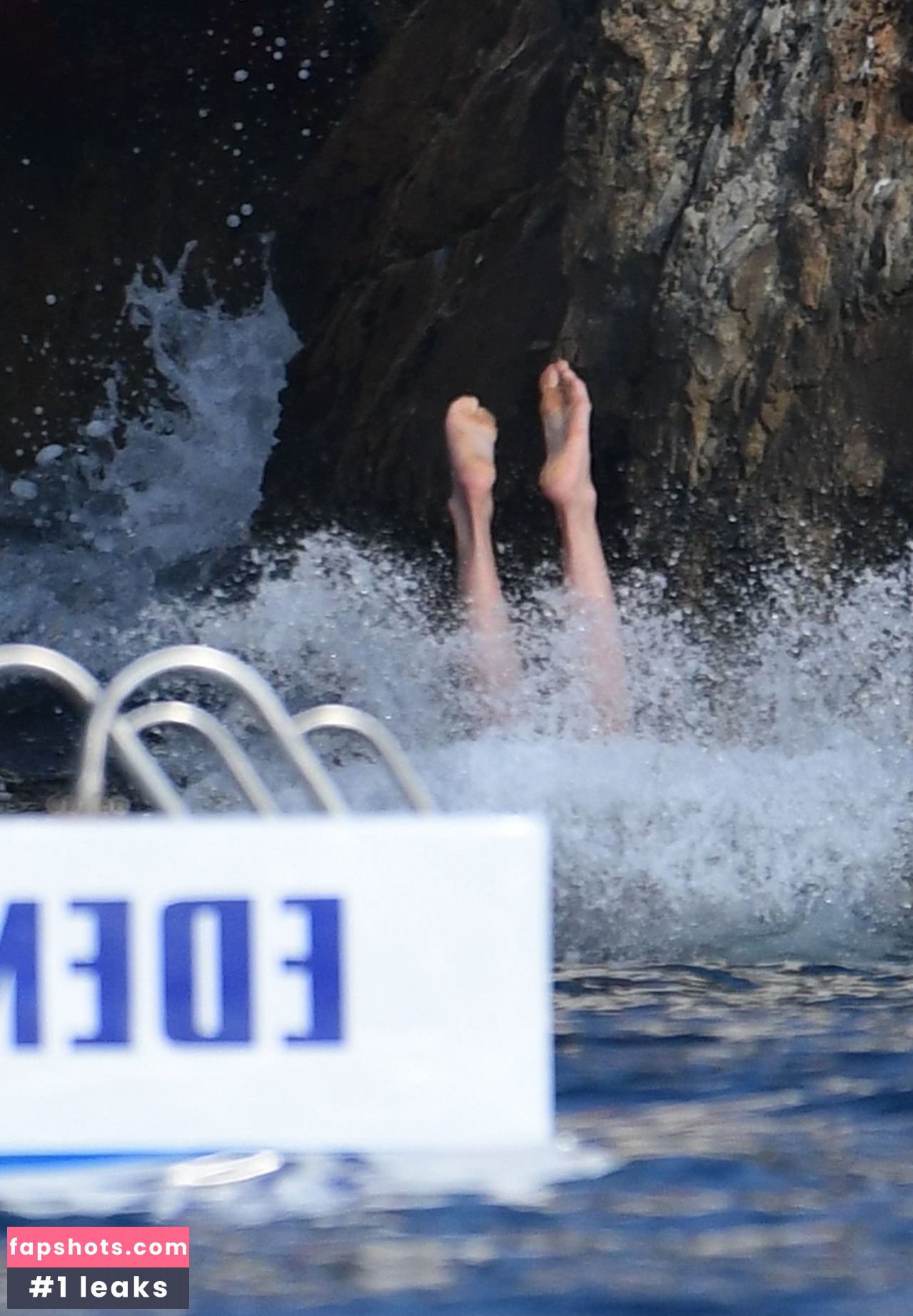 Nina Dobrev gallery photo #1618