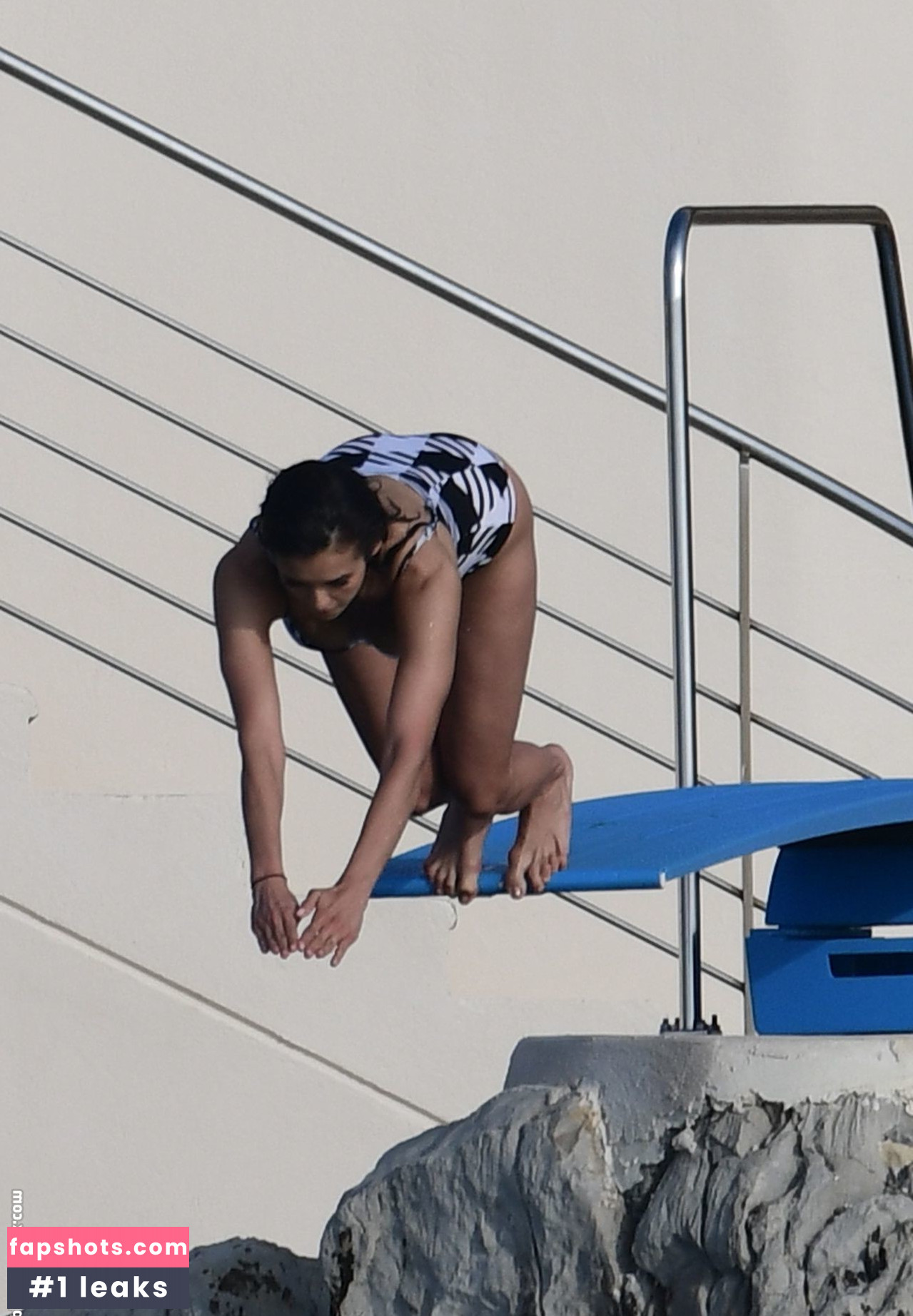 Nina Dobrev gallery photo #1623