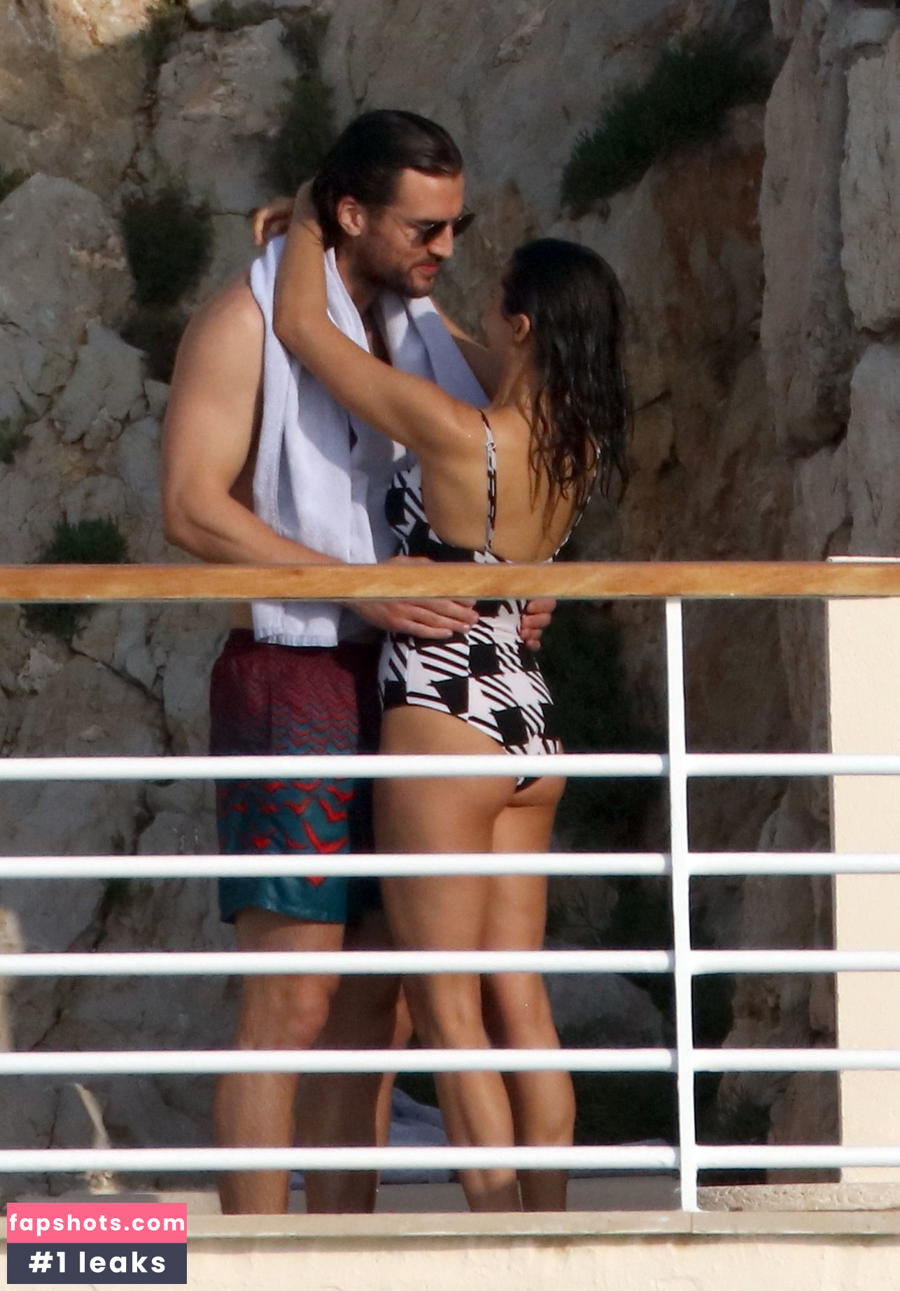 Nina Dobrev gallery photo #1636