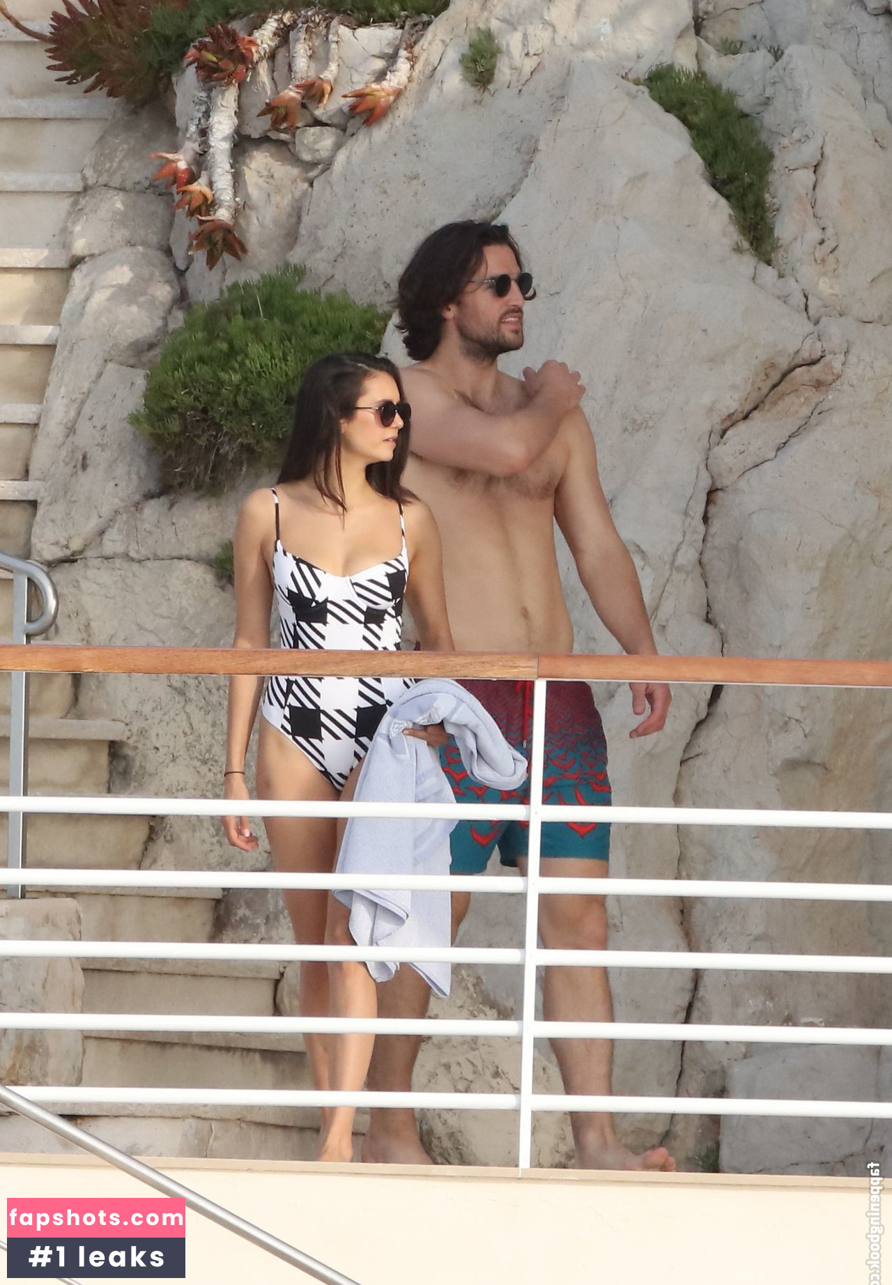 Nina Dobrev gallery photo #1668