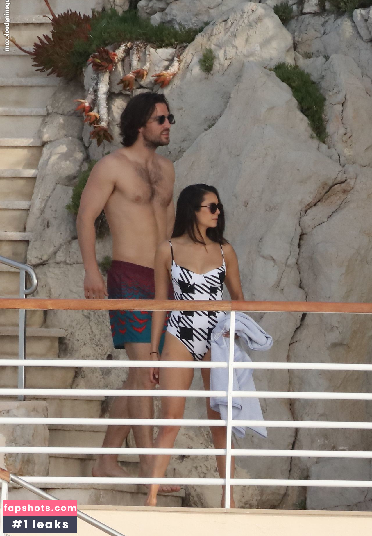 Nina Dobrev gallery photo #1669