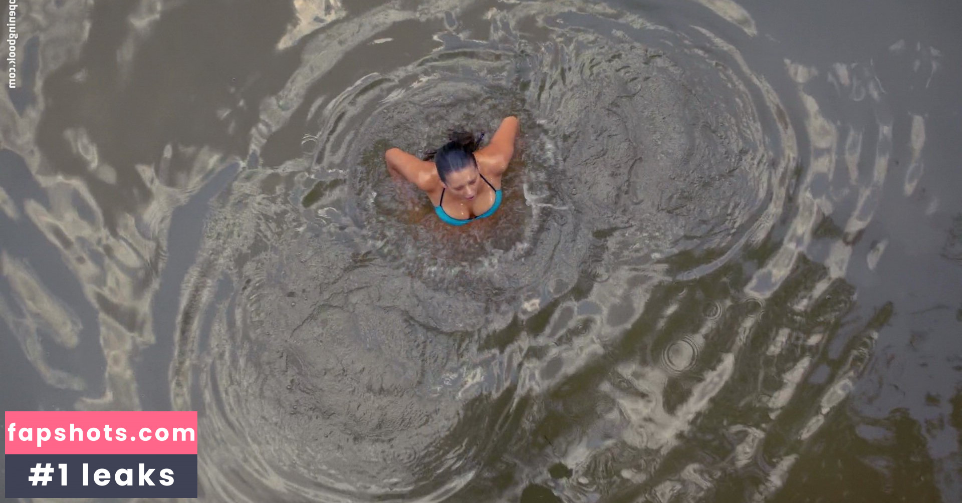 Nina Dobrev gallery photo #1715