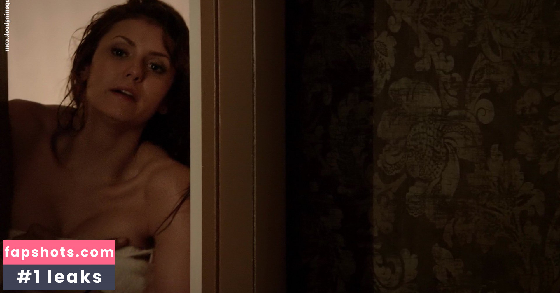 Nina Dobrev gallery photo #1722