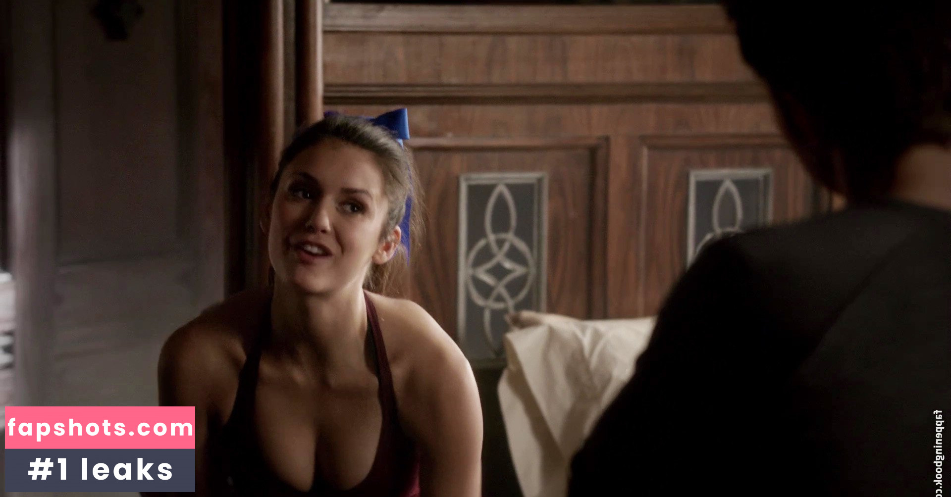 Nina Dobrev gallery photo #1724