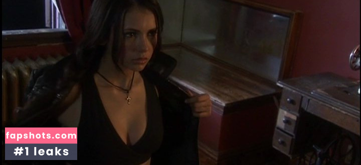 Nina Dobrev gallery photo #1729