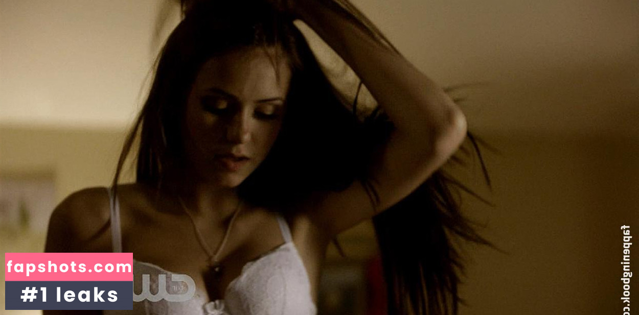 Nina Dobrev gallery photo #1757