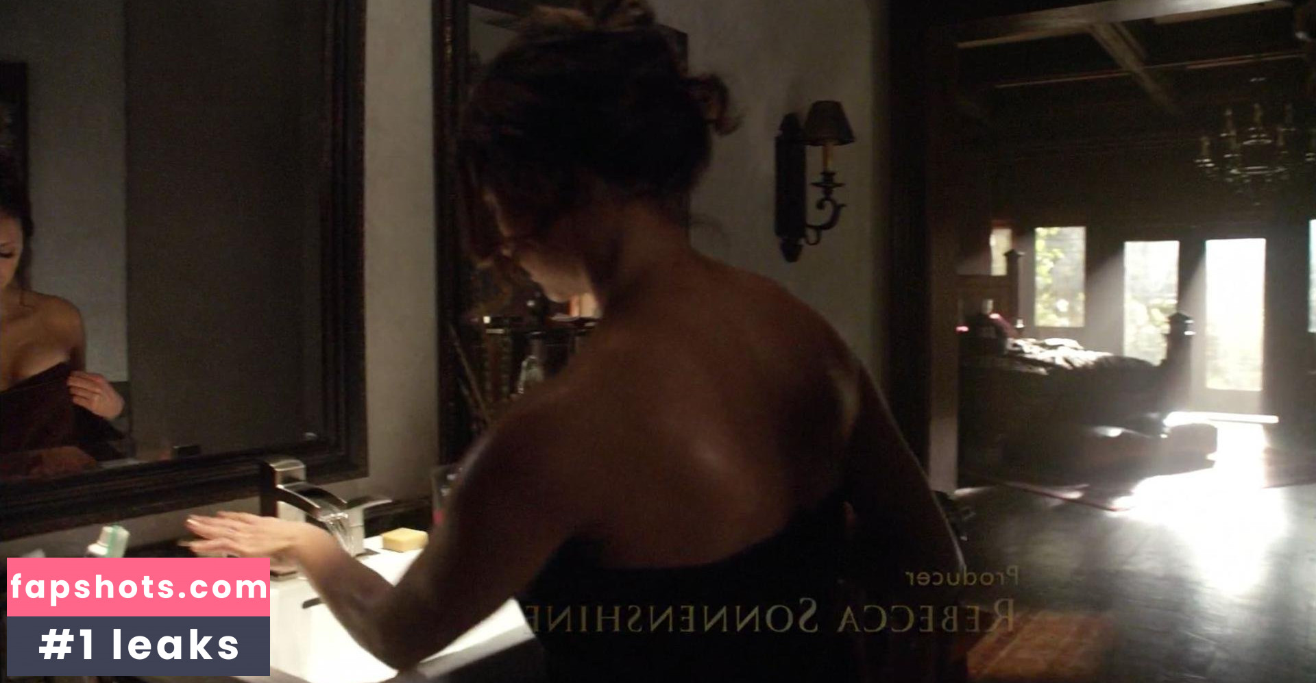 Nina Dobrev gallery photo #1765