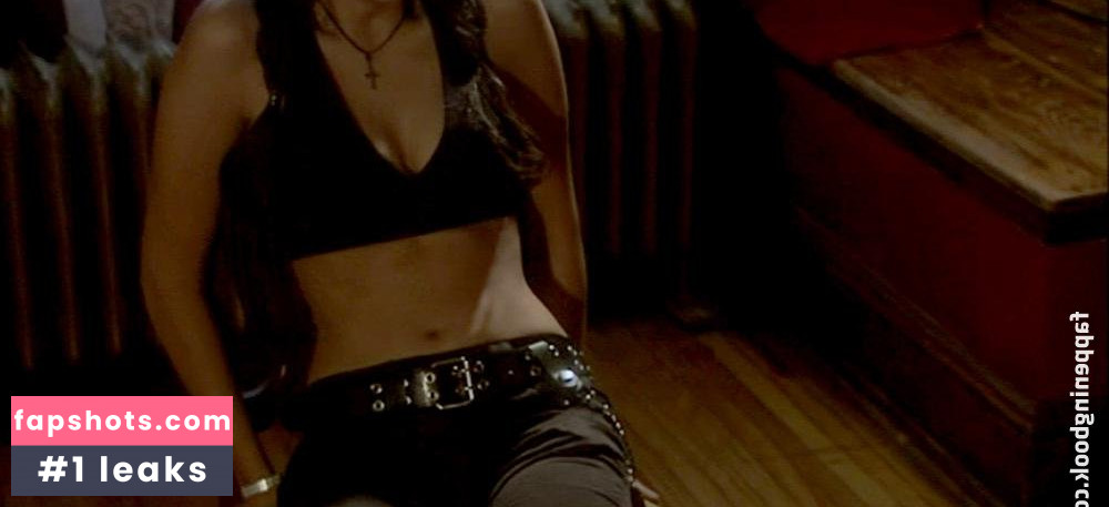 Nina Dobrev gallery photo #1786